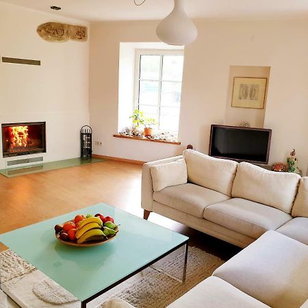 Exceptional Uzupis Bridge 3 Bedroom Apartment Vilnius Exterior photo