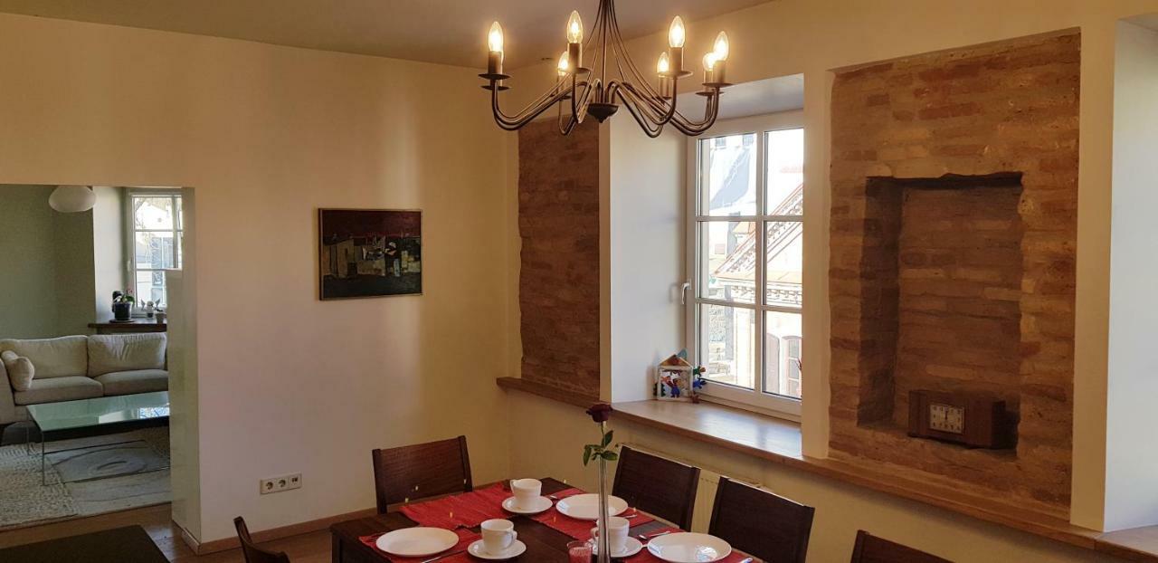 Exceptional Uzupis Bridge 3 Bedroom Apartment Vilnius Exterior photo