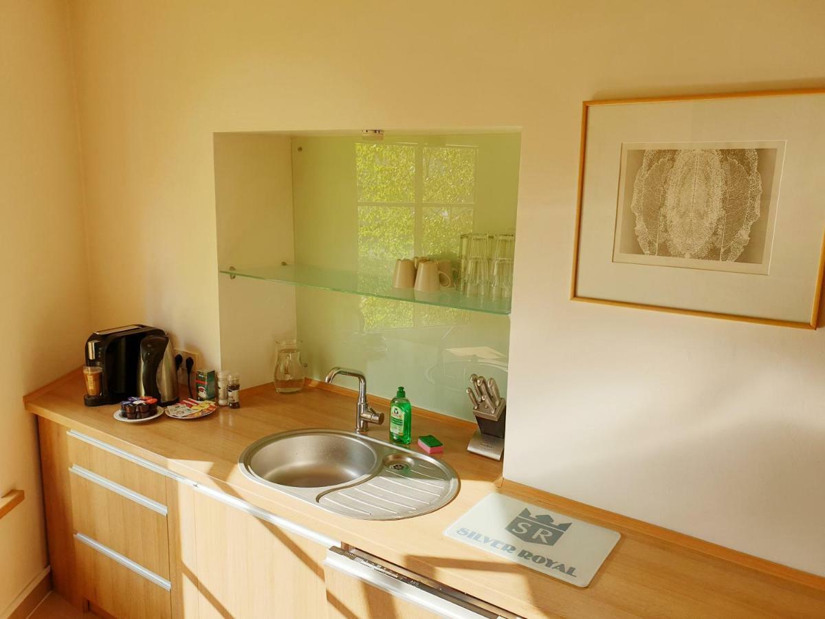 Exceptional Uzupis Bridge 3 Bedroom Apartment Vilnius Exterior photo